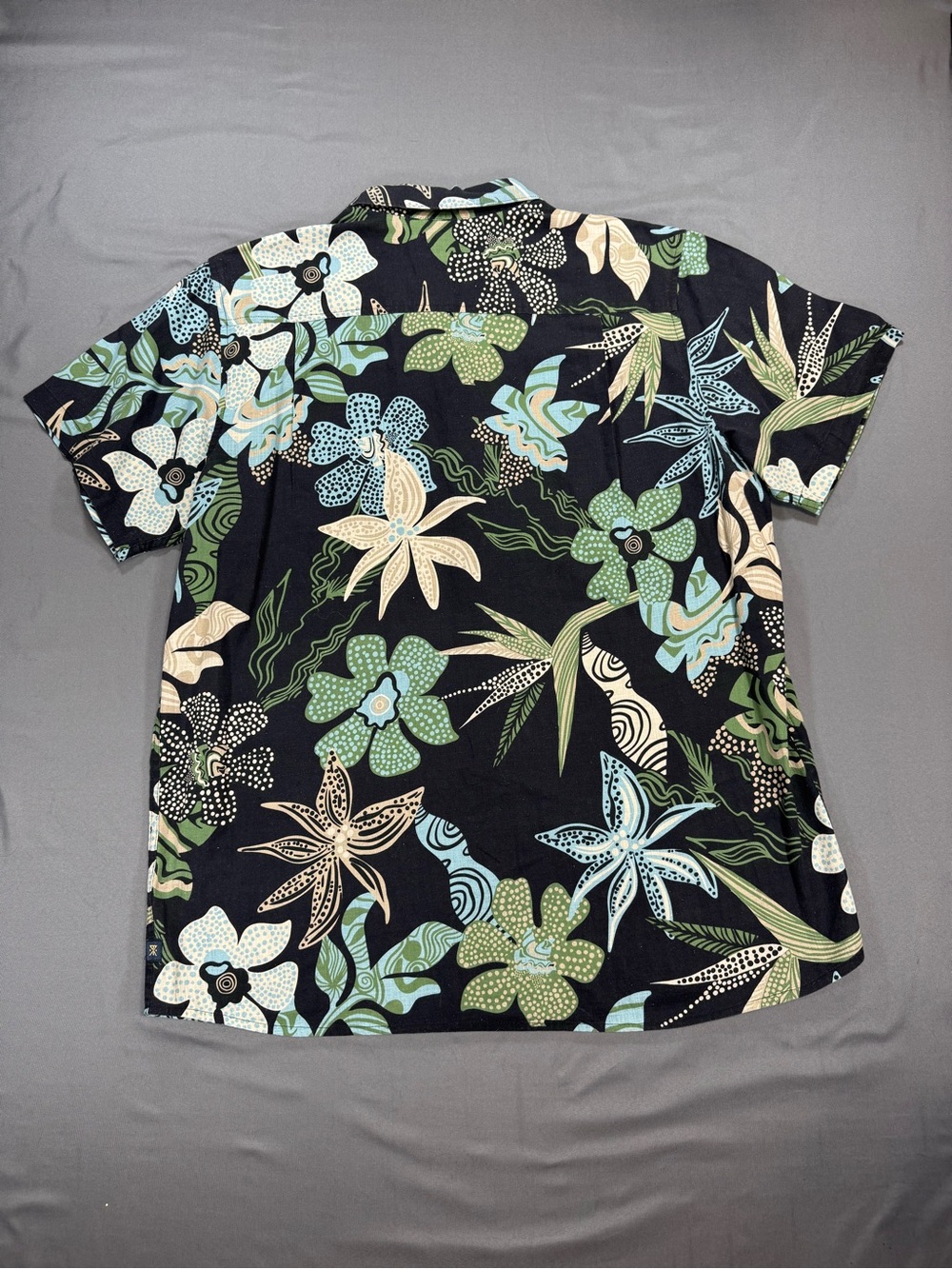 Roark Black Short-Sleeve Floral Button-Down Shirt with Green and Blue Print - Picture 4 of 7